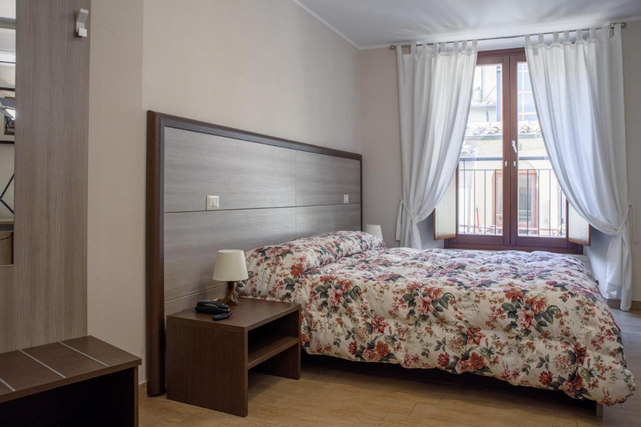 Flora Hotel Todi Zewnętrze zdjęcie