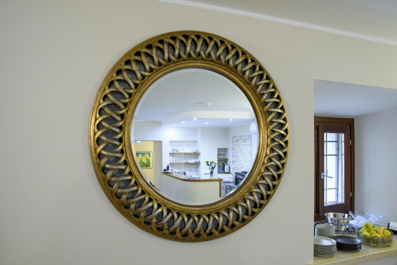 Flora Hotel Todi Zewnętrze zdjęcie
