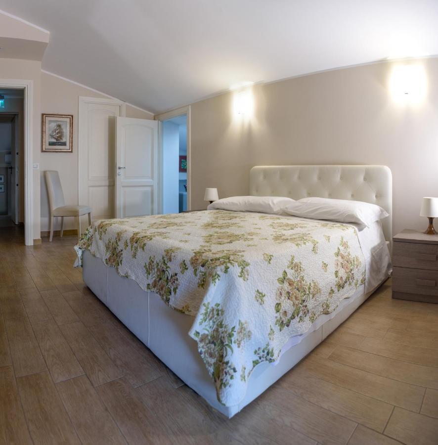 Flora Hotel Todi Zewnętrze zdjęcie